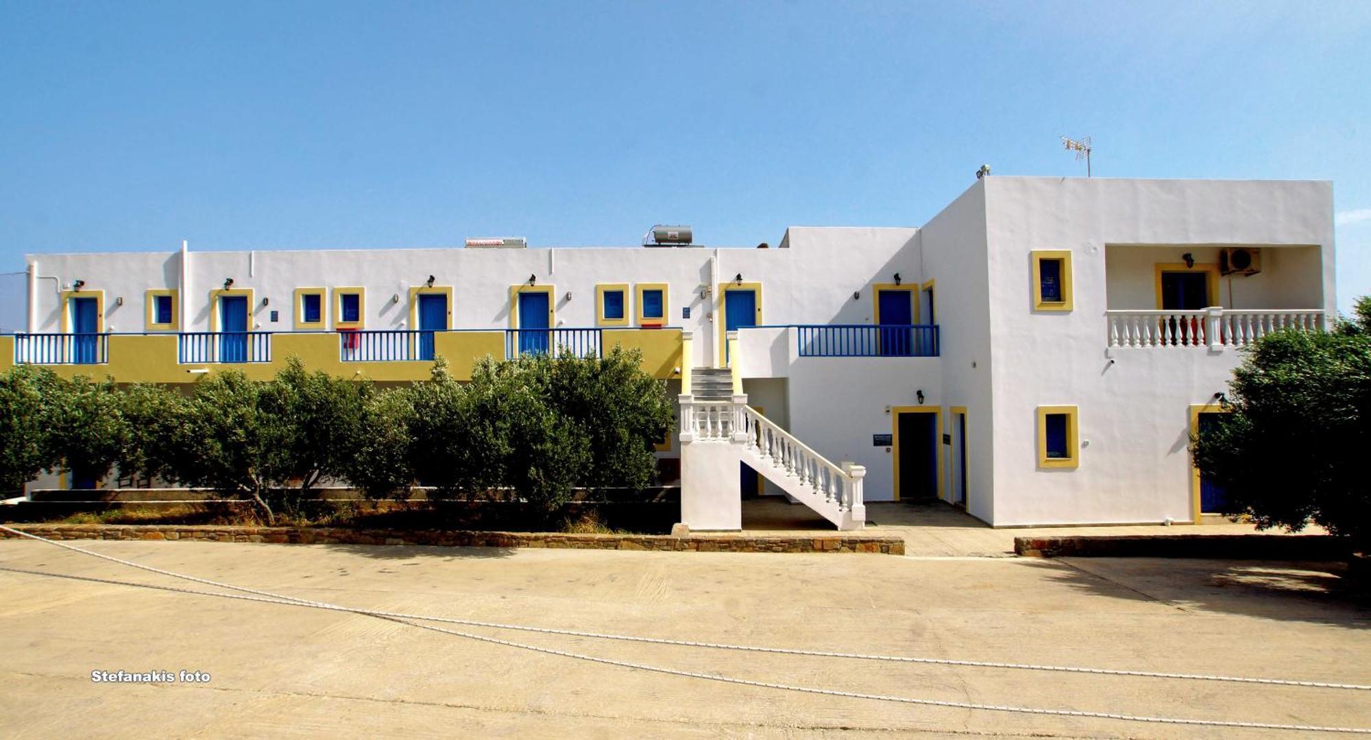 Aeriko Hotel Apartments Agia Marina  Екстериор снимка